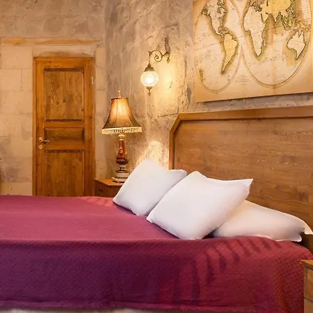 World Cave House - & Swimming Pool Hotel *