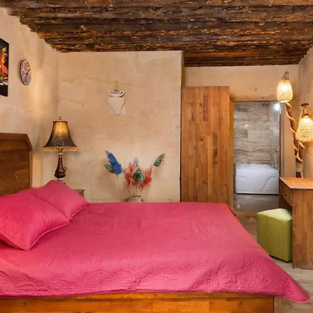 World Cave House - & Swimming Pool Hotel