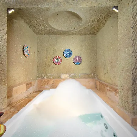 World Cave House - & Swimming Pool *