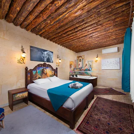 World Cave House - & Swimming Pool Hotel *