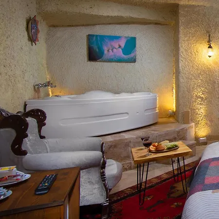 World Cave House - & Swimming Pool Hotel *