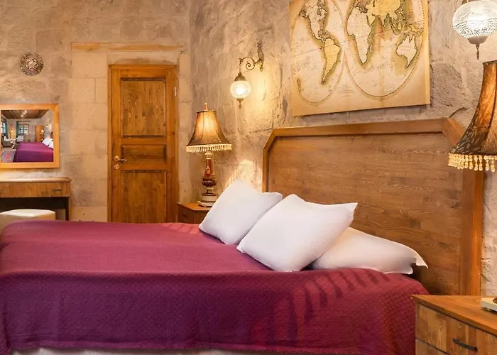 World Cave House - & Swimming Pool Hotel *