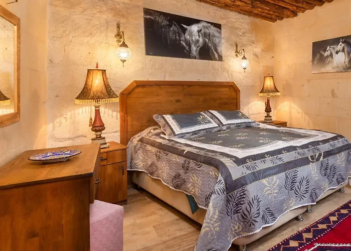 World Cave House - & Swimming Pool *