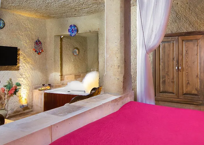 World Cave House - & Swimming Pool *